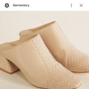 The Odells Lola Mule in Natural Leather